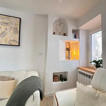 Apartamento Two-bedroom Apartment, Center *