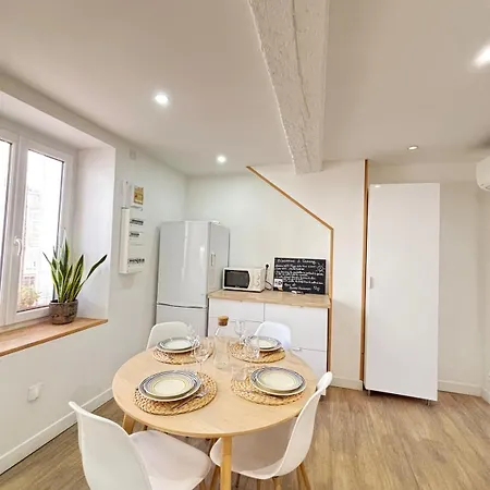 Two-bedroom Apartment, Center Apartamento *